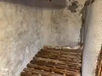 Tàu kéo lưới để bán