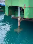 Tàu làm việc để bán