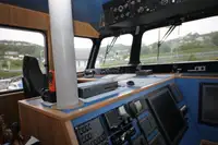 Tàu kéo để bán