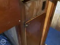 Tàu kéo lưới để bán