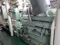 Tàu câu dài để bán