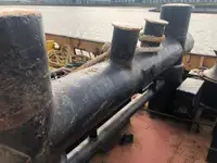 Tàu kéo để bán