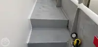 Tàu kéo lưới để bán