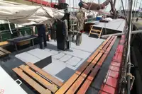 Khách sạn nổi để bán