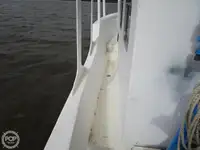 Tàu kéo lưới để bán