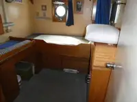 Tàu nghiên cứu để bán