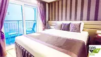 Tàu du lịch để bán