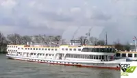 Tàu du lịch để bán