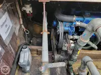 Tàu du lịch để bán