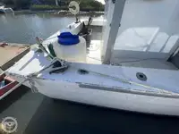 Tàu kéo lưới để bán