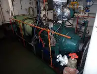 Tàu làm việc để bán