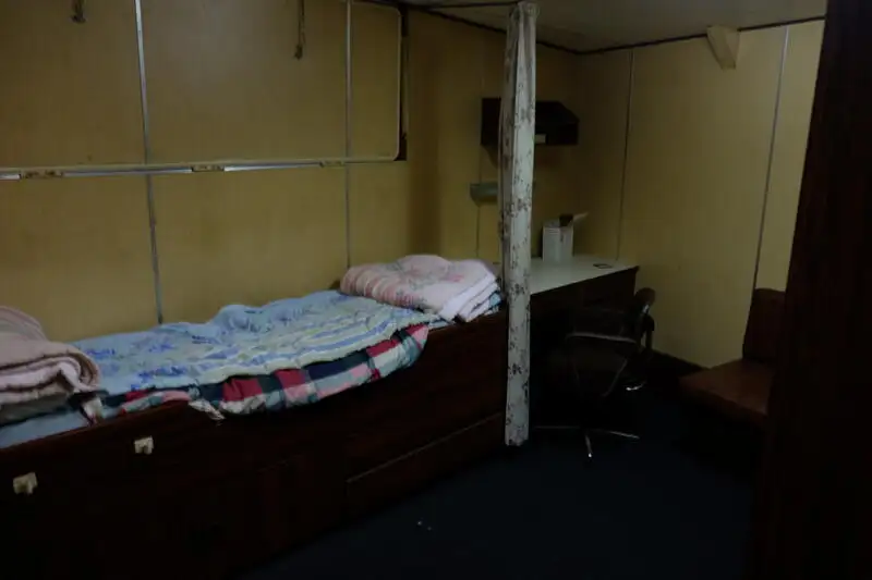 Tàu kéo để bán