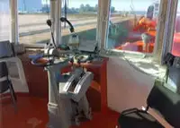 Tàu kéo để bán