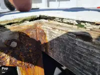 Tàu kéo lưới để bán