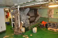Tàu container để bán