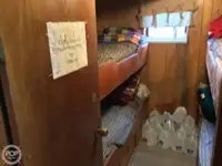 Tàu kéo lưới để bán