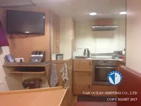 Tàu kéo lưới để bán