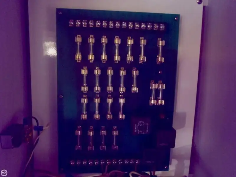 Tàu kéo để bán