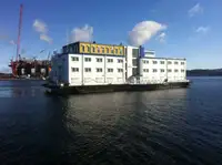 Floating hotel rao bán