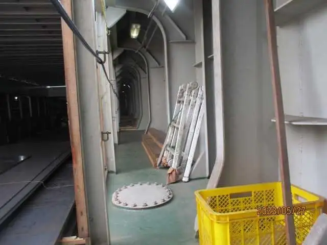 Tàu chở hàng rời để bán