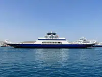 Tàu phà rao bán
