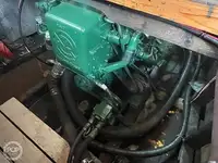 Tàu kéo lưới để bán