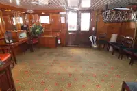 Sà lan để bán