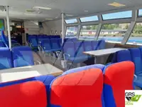 Tàu phà để bán