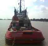 Tàu kéo để bán