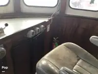 Tàu kéo lưới để bán