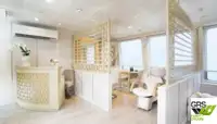 Tàu du lịch để bán