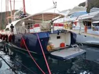 Du thuyền để bán