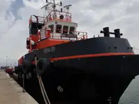 Tàu kéo để bán