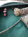 Tàu kéo để bán