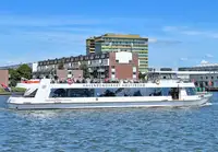 Tàu du lịch để bán