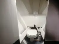 Tàu đánh cá để bán