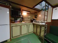 Tàu khảo sát để bán
