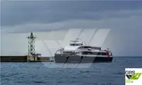 Tàu chở khách để bán