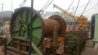 Tàu kéo lưới để bán