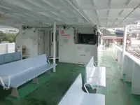Tàu phà để bán