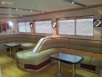Tàu hỗ trợ lặn để bán