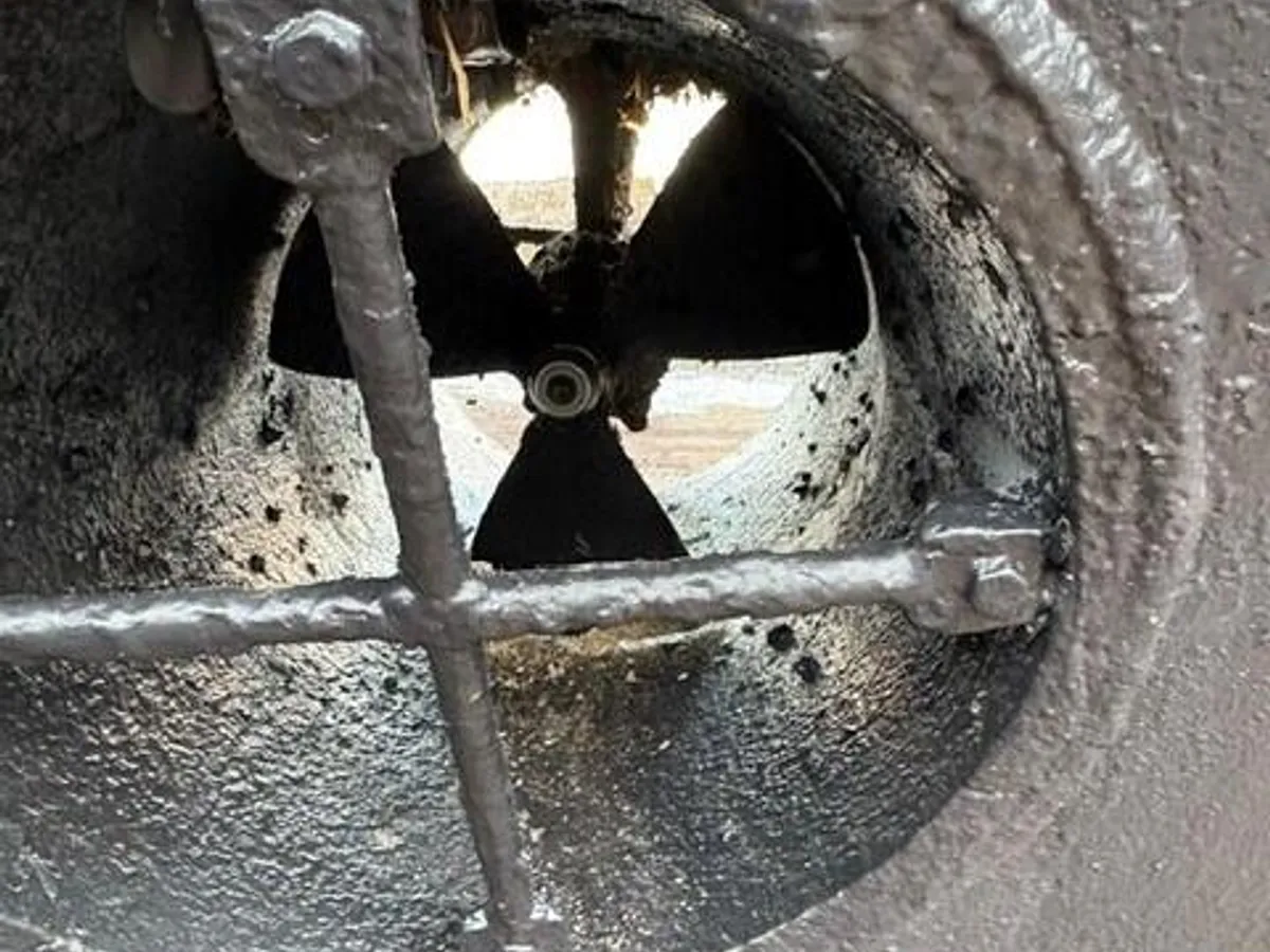 Tàu khảo sát để bán