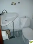 Tàu du lịch để bán