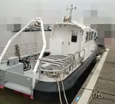Tàu làm việc để bán