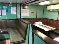 Tàu kéo lưới để bán