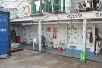 Tàu kéo để bán