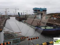 Sà lan để bán