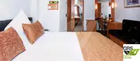 Tàu du lịch để bán