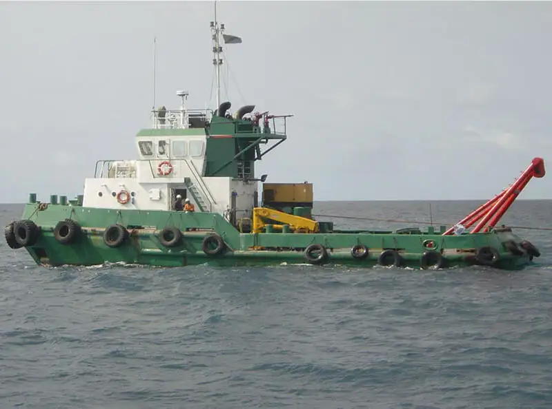 Tàu kéo để bán
