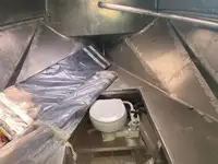 Tàu làm việc để bán